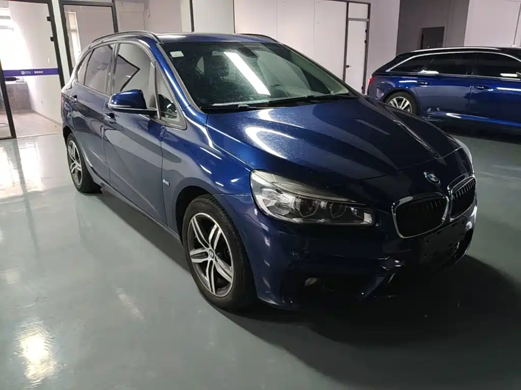 BMW 2 Series Active Tourer — миниатюра 4