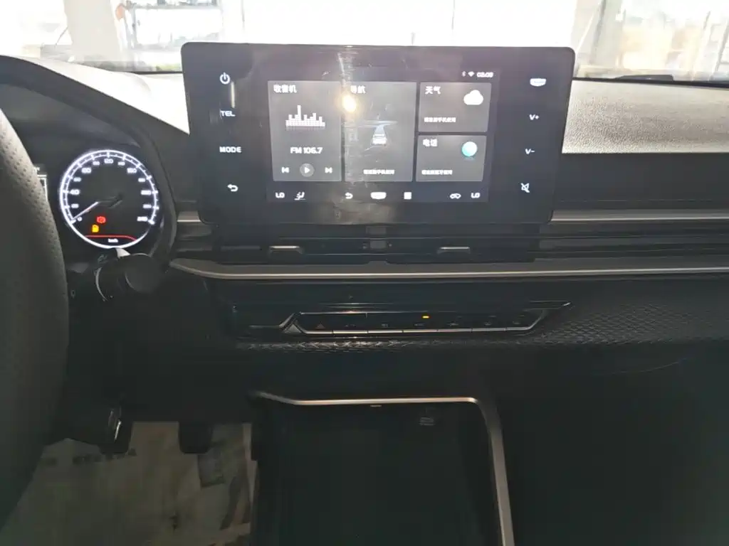 Geely Emgrand — миниатюра 13