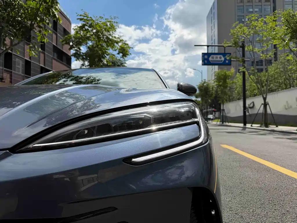 BYD Seal — миниатюра 5