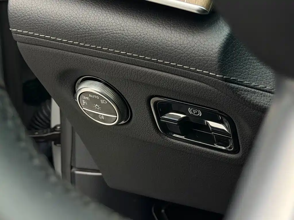 Mercedes-Benz EQE — миниатюра 16