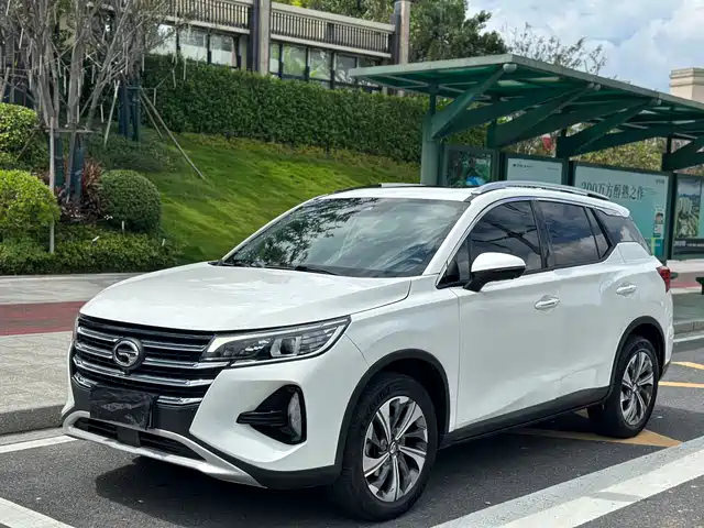 GAC TRUMPCHI GS4 2019