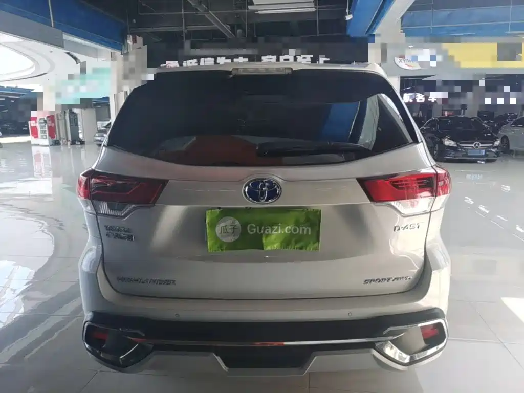 Toyota Highlander — миниатюра 6