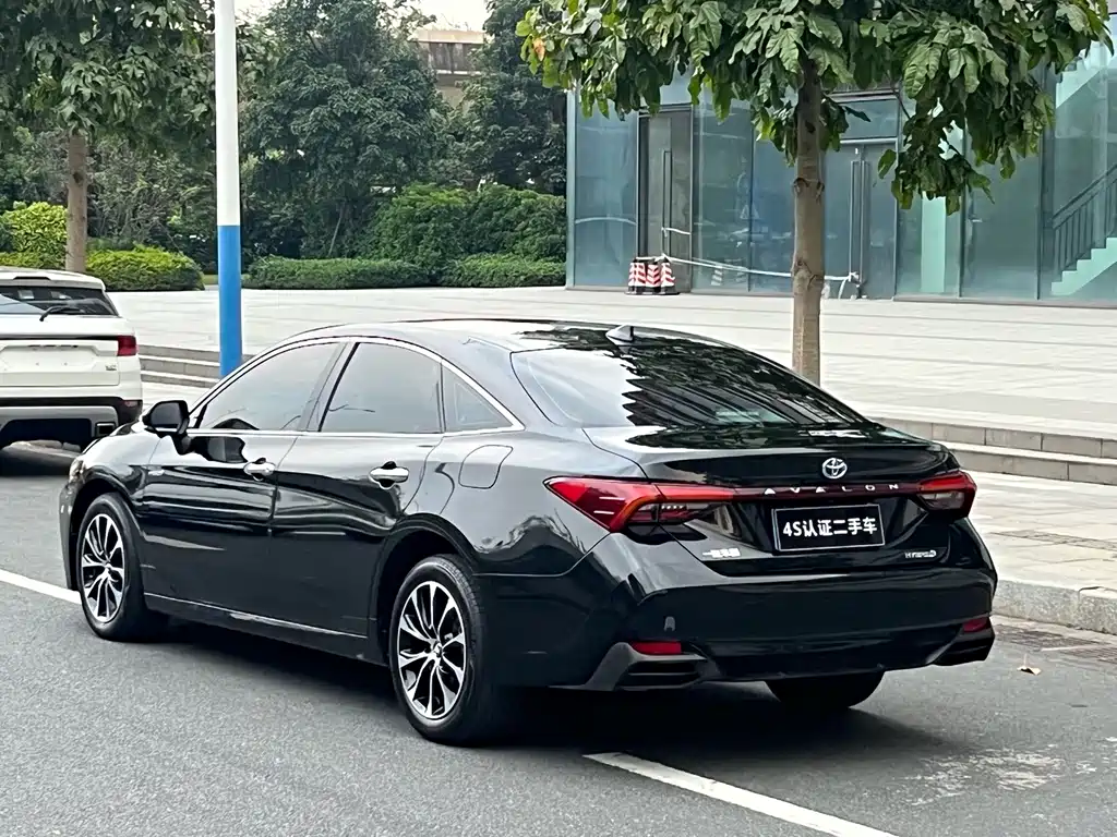 Toyota Avalon 2023 2.5L Luxury