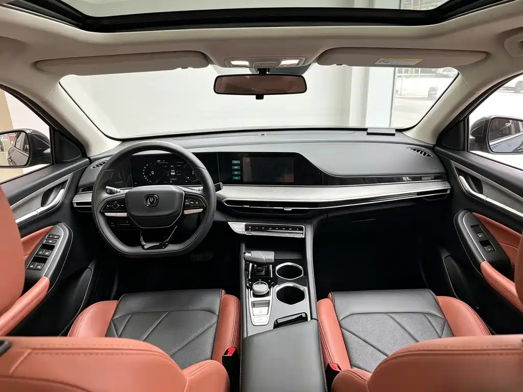 Changan Eado — миниатюра 6