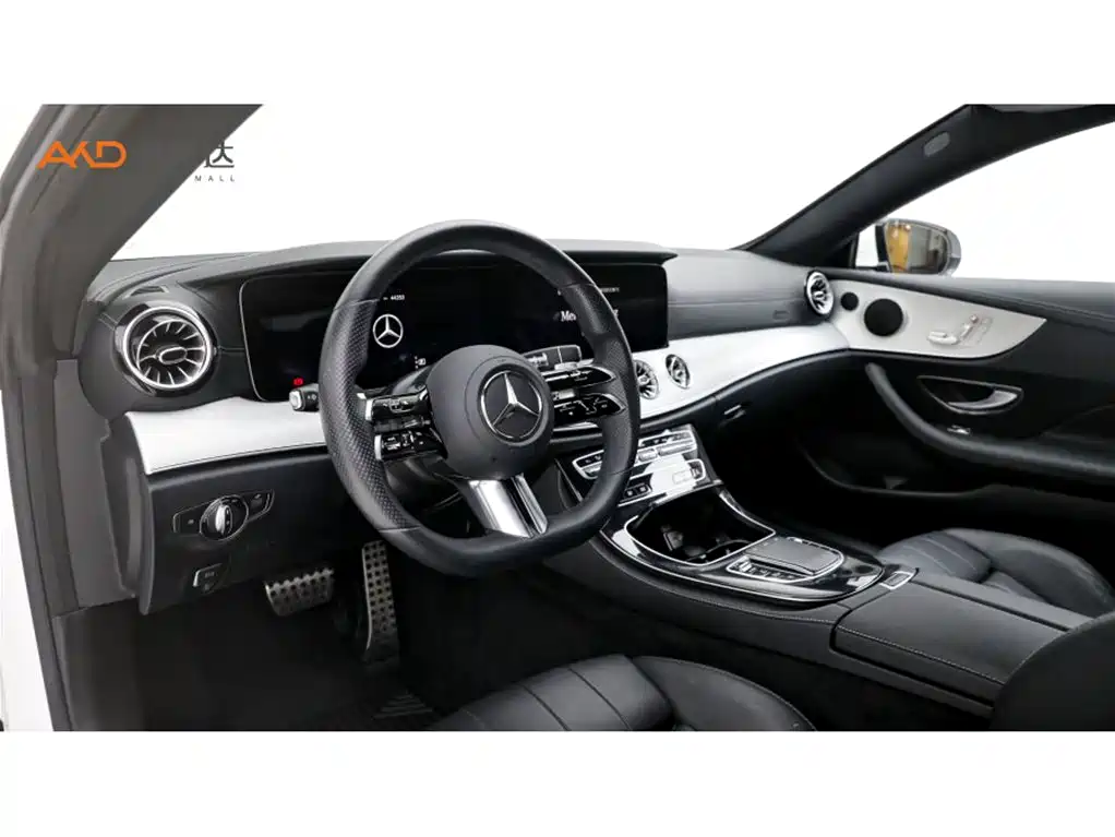 Mercedes-Benz E-Class (Import) — миниатюра 6