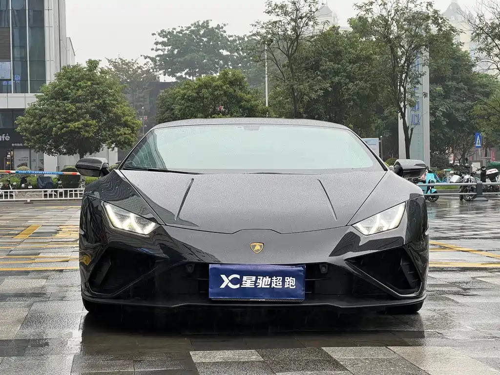 Lamborghini Huracán 2023
