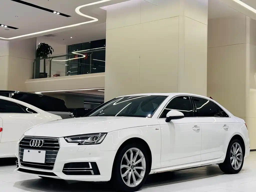 Audi A4L 2018