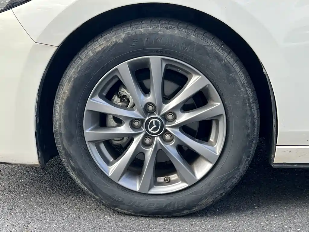 Mazda 3 Axela — миниатюра 14