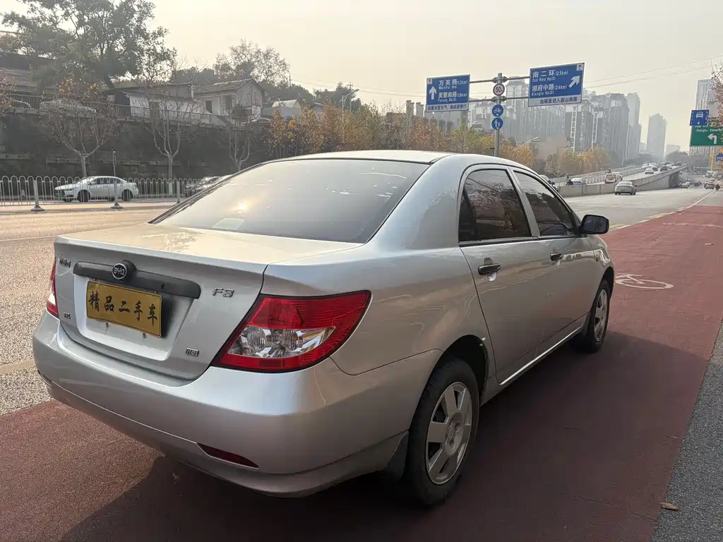 BYD F3