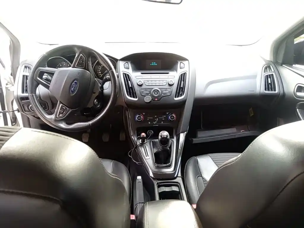Ford Focus — миниатюра 10