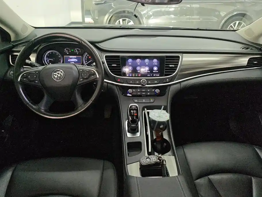 Buick LaCrosse — миниатюра 12