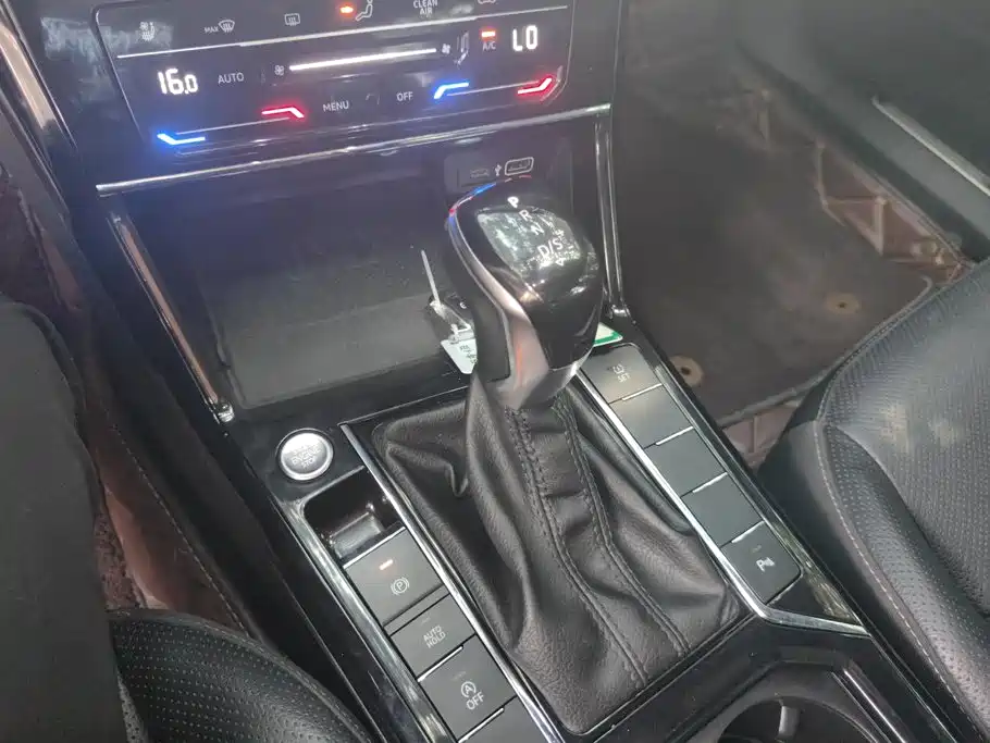 Volkswagen Passat — миниатюра 16
