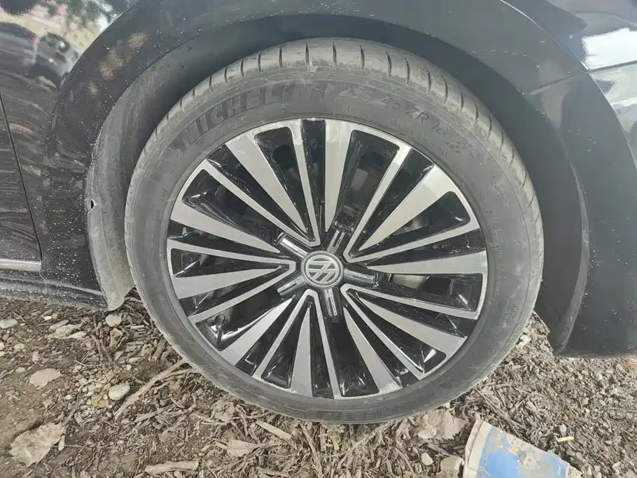 Volkswagen Passat — миниатюра 6