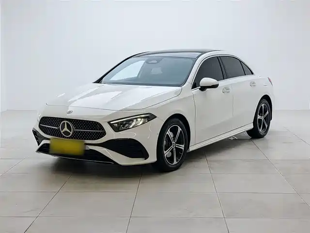 MERCEDES-BENZ A CLASS 2025