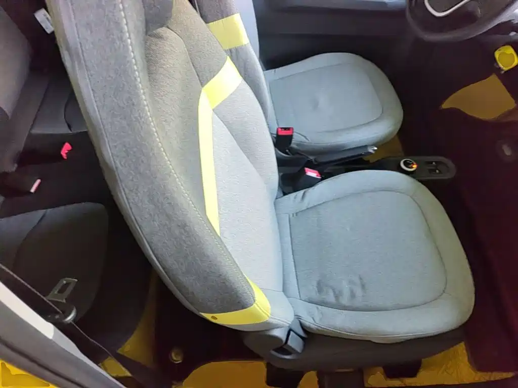 Wuling MINIEV — миниатюра 25