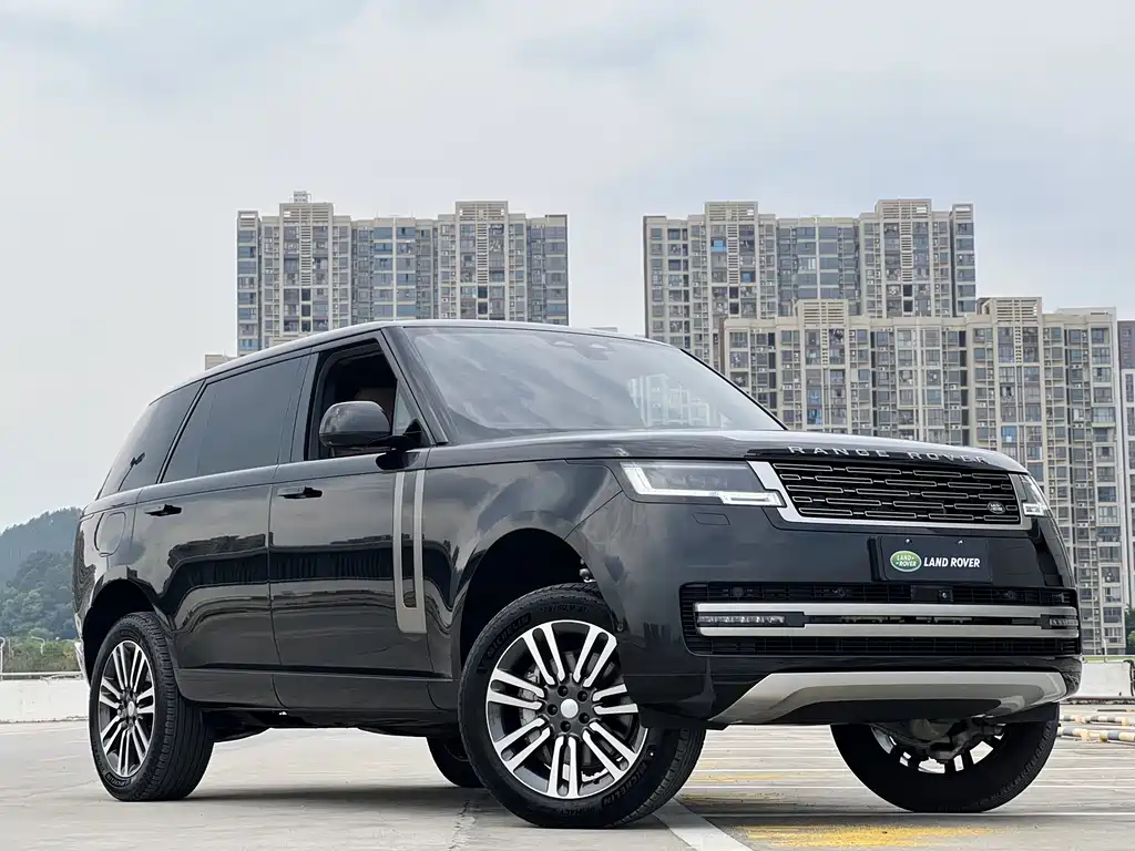 Land Rover Range Rover 2024 3.0 L6 400PS Long Wheelbase