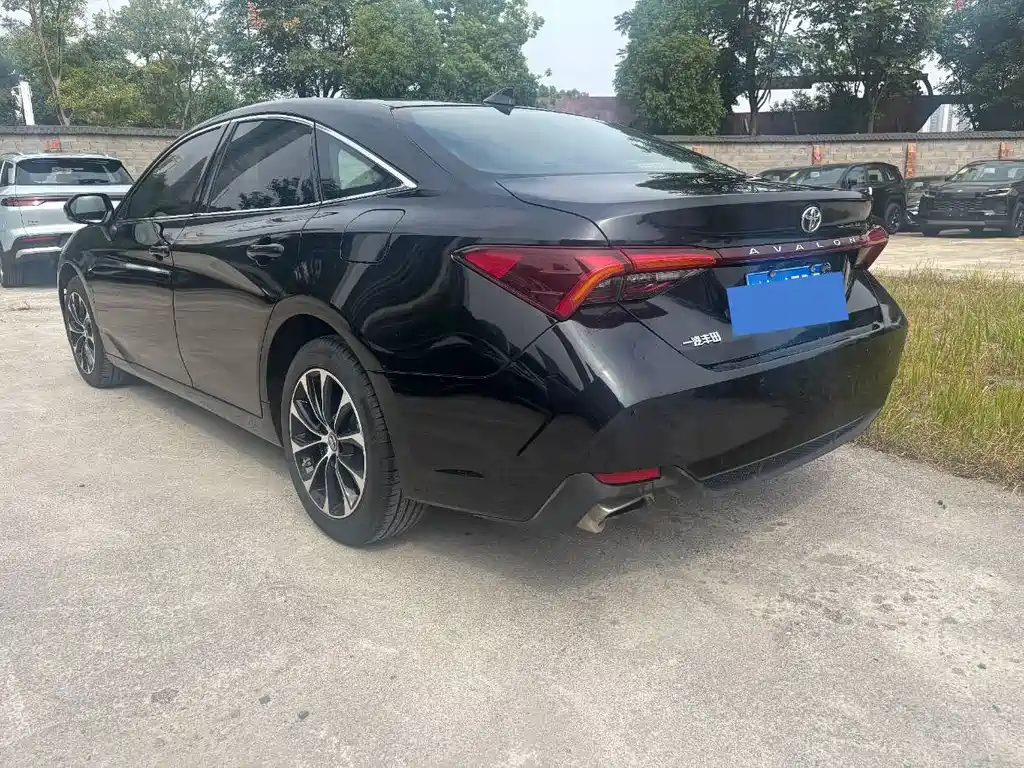 Toyota Avalon 2023 2.0L Luxury