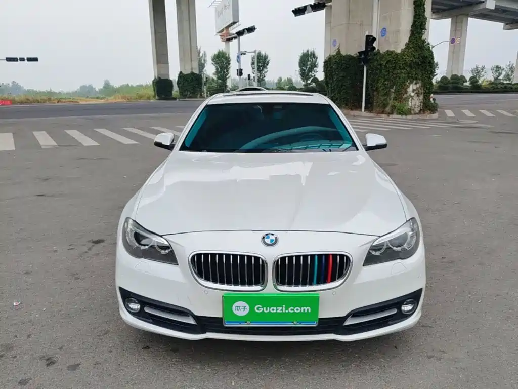 BMW 5 Series — миниатюра 3
