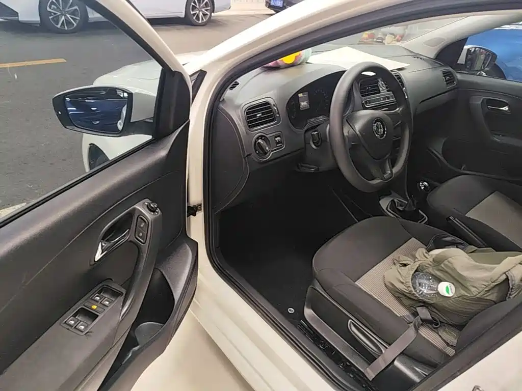 Volkswagen Polo — миниатюра 16