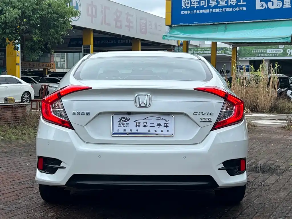 Honda Civic — миниатюра 8