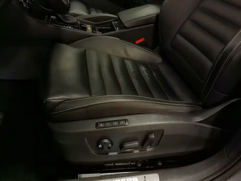 Skoda Superb — миниатюра 20