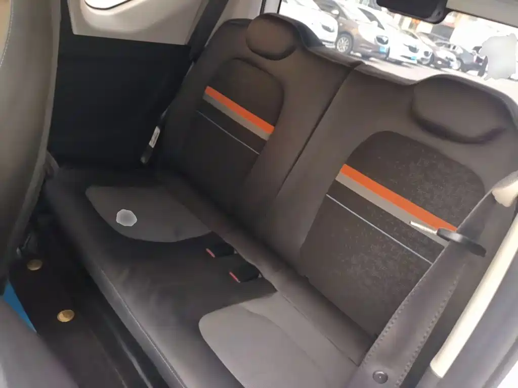 Wuling MINIEV — миниатюра 17