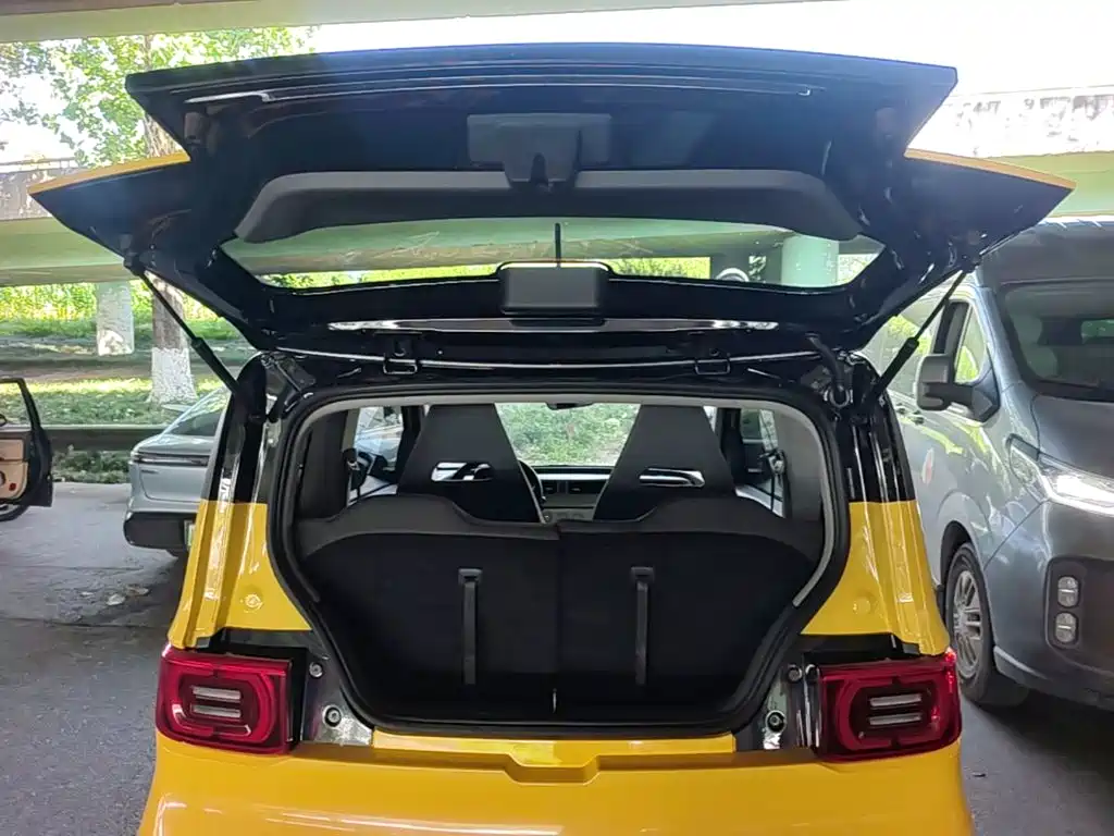 Wuling MINIEV — миниатюра 19