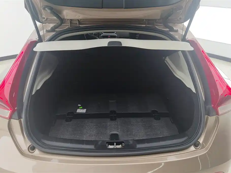 Volvo V40 2015 1.6T