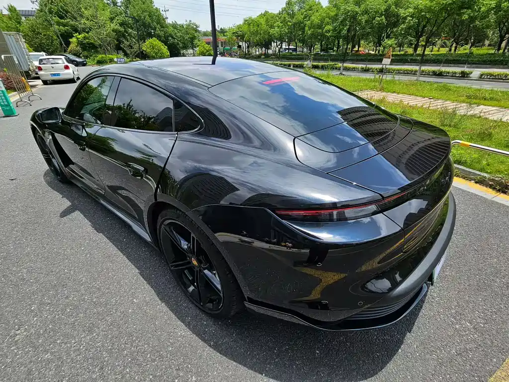 Porsche Taycan 2020 Taycan