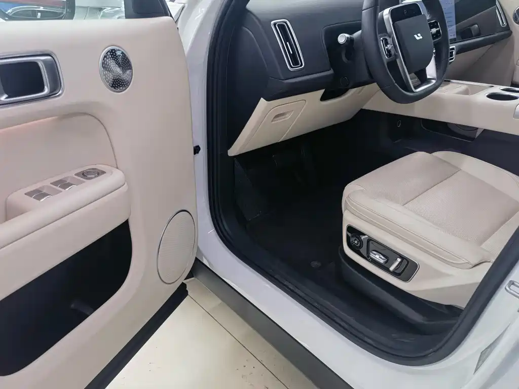 Li Auto L7 2025 Ultra