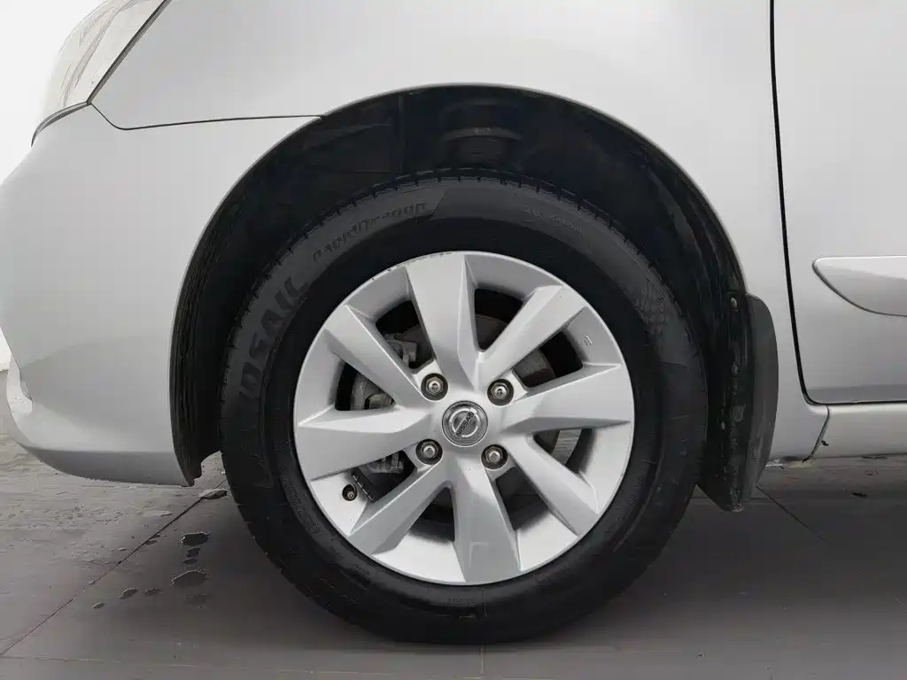 Nissan Livina — миниатюра 17