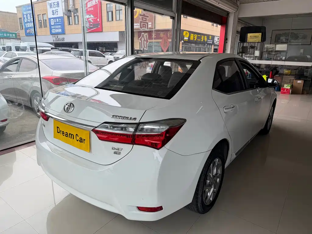 Toyota Corolla — миниатюра 4