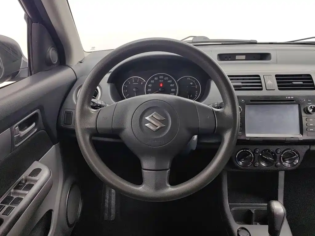 Suzuki Swift — миниатюра 11