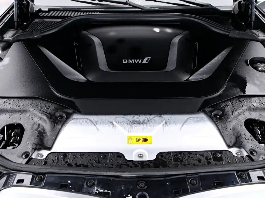 BMW iX3 — миниатюра 18