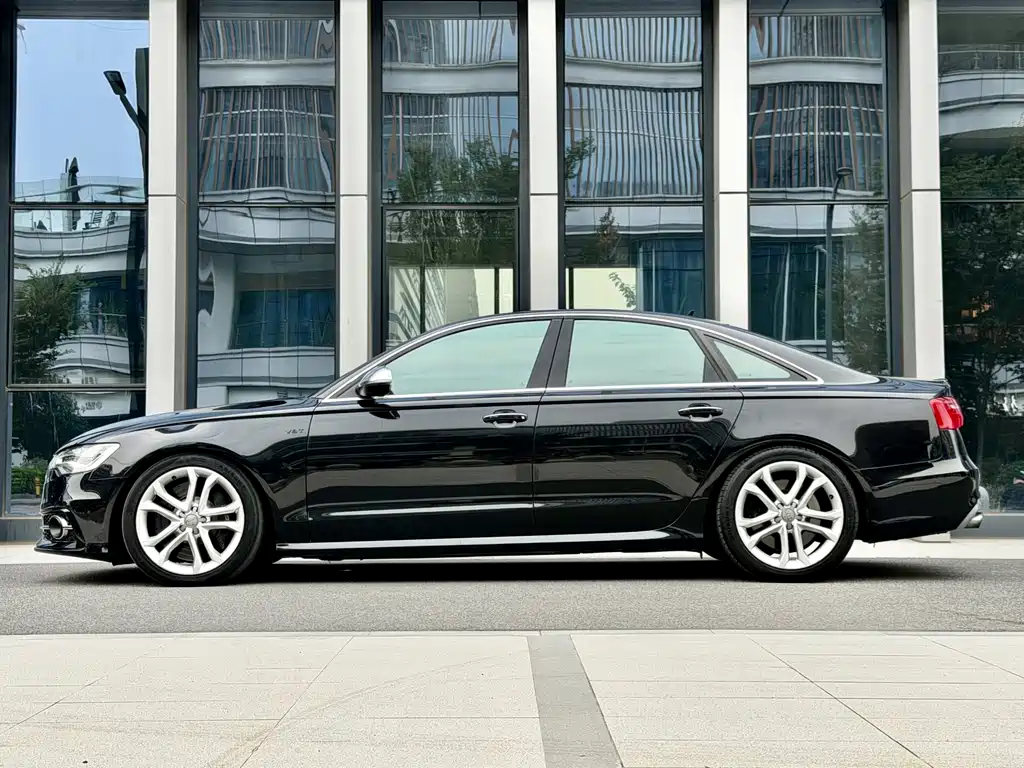 Audi S6 — миниатюра 3