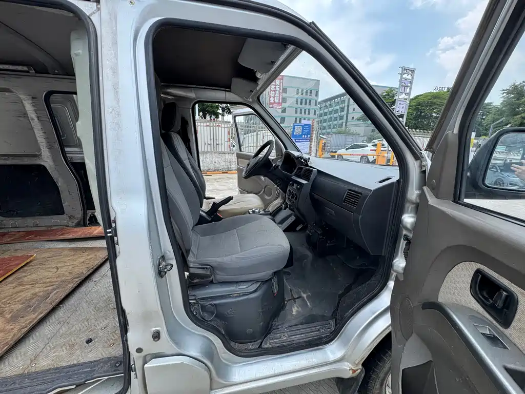 Wuling Wuling EV50 — миниатюра 8