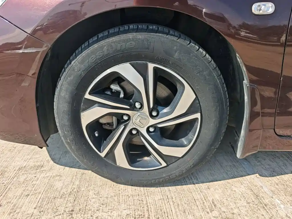 Honda Accord — миниатюра 23