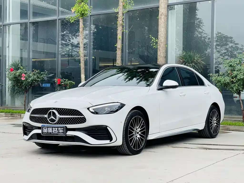 Mercedes-Benz C-Class 2024
