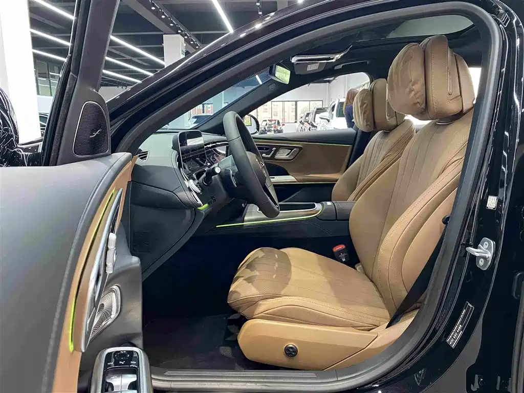 Mercedes-Benz E-Class E 2026 E 300 L Luxury