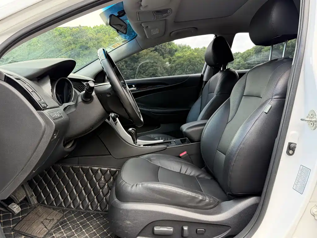 Hyundai Sonata — миниатюра 11