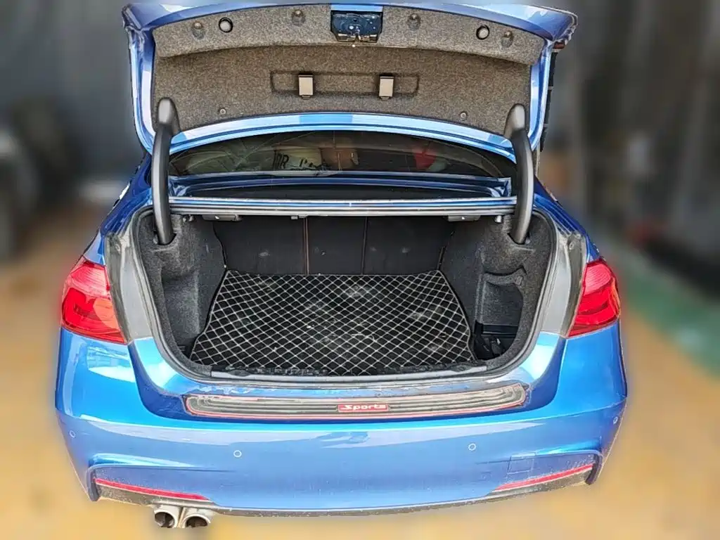 BMW 3 Series — миниатюра 24