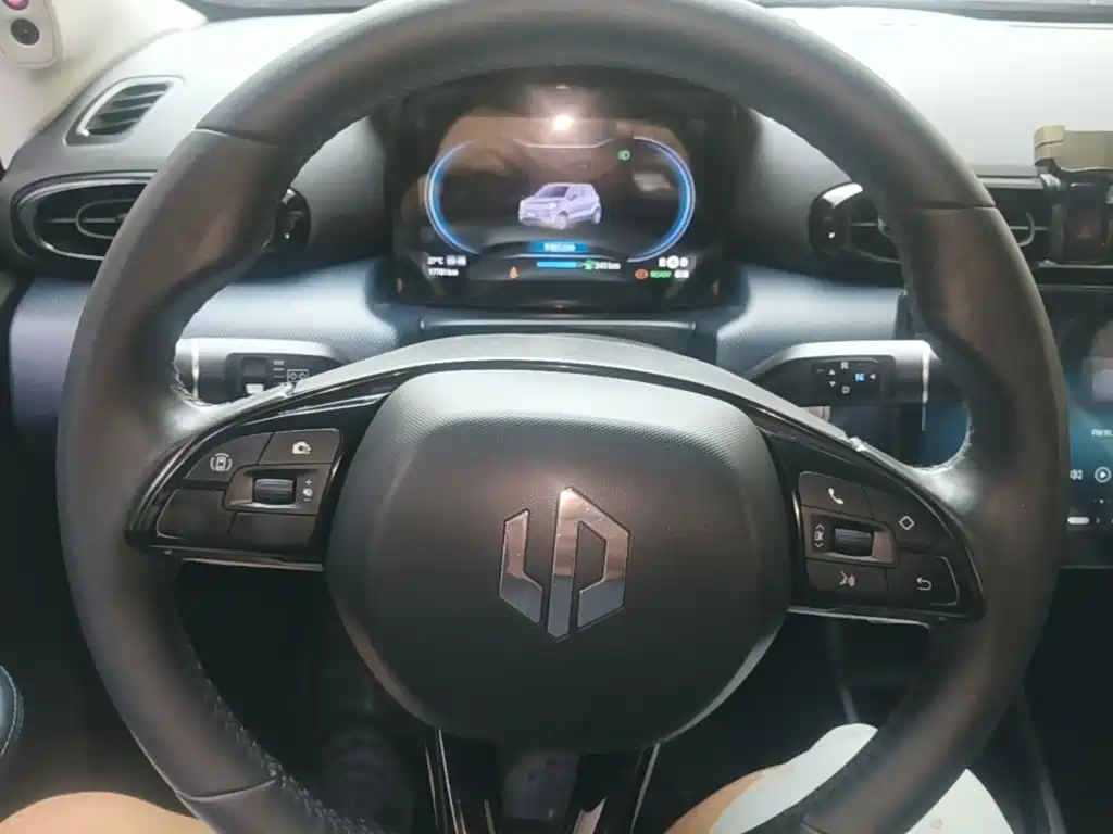 Leapmotor Leapmotor T03 — миниатюра 11