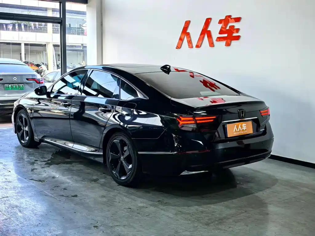 Honda Accord — миниатюра 21