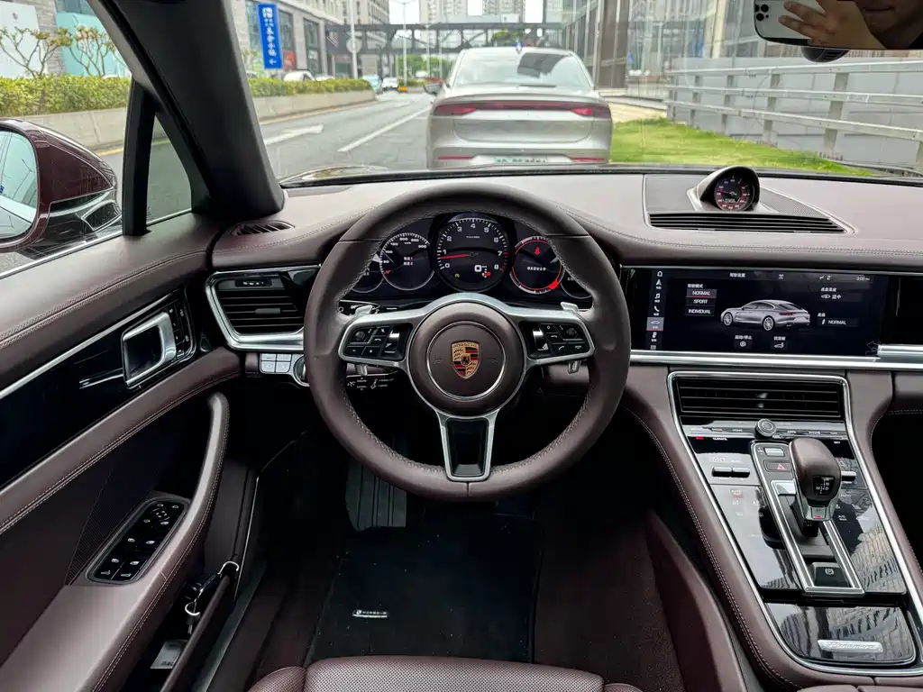 Porsche Panamera — миниатюра 16
