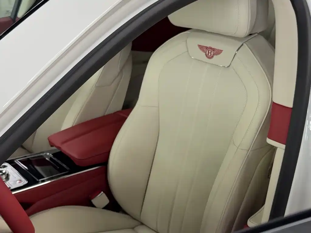 Bentley Flying Spur — миниатюра 7