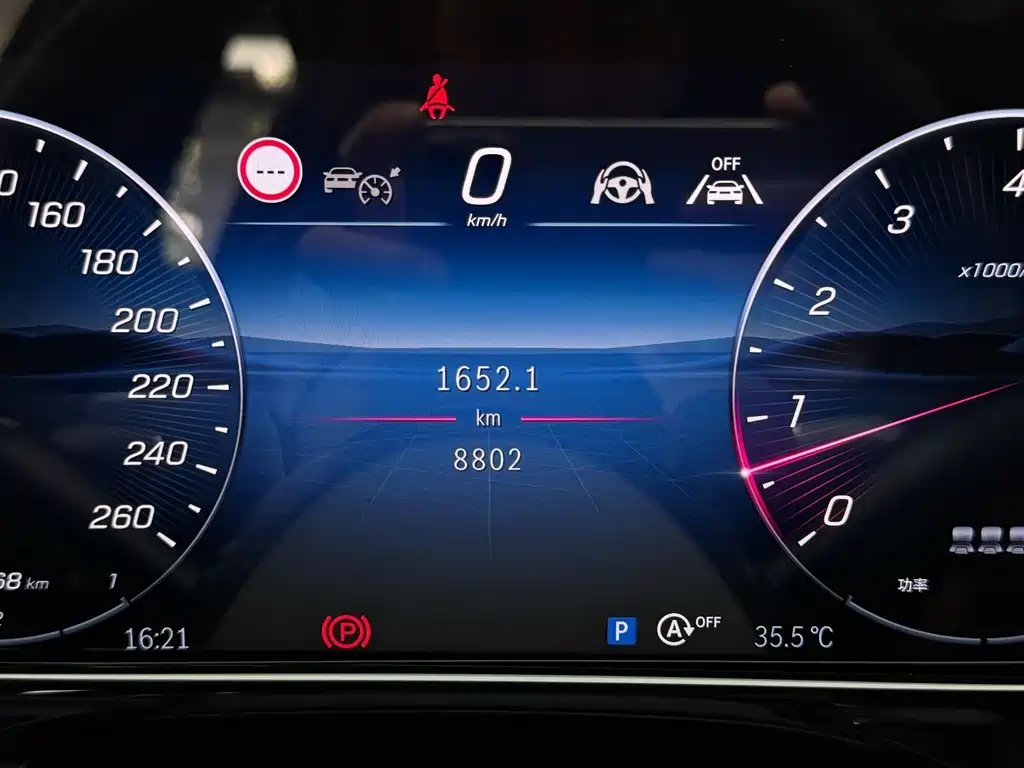 Mercedes-Benz E-Class — миниатюра 15