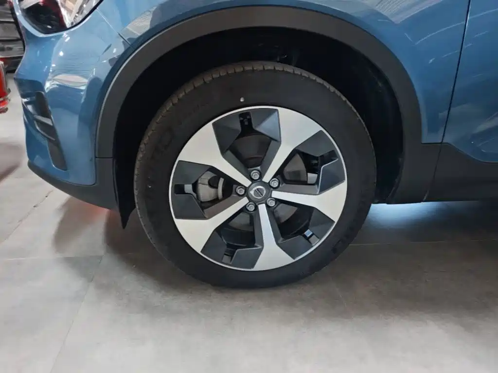 Volvo XC40 — миниатюра 23