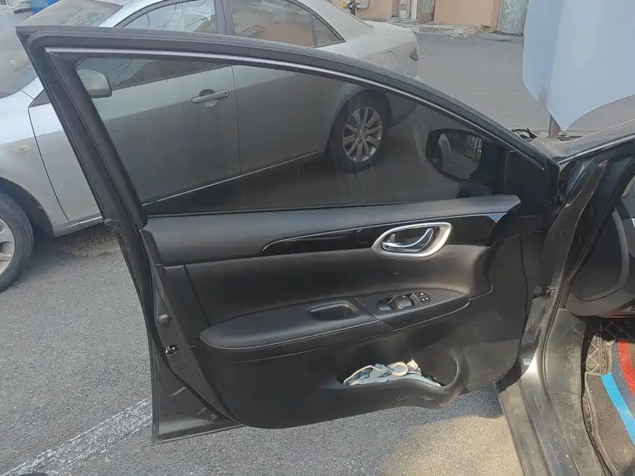 Nissan Sylphy — миниатюра 7