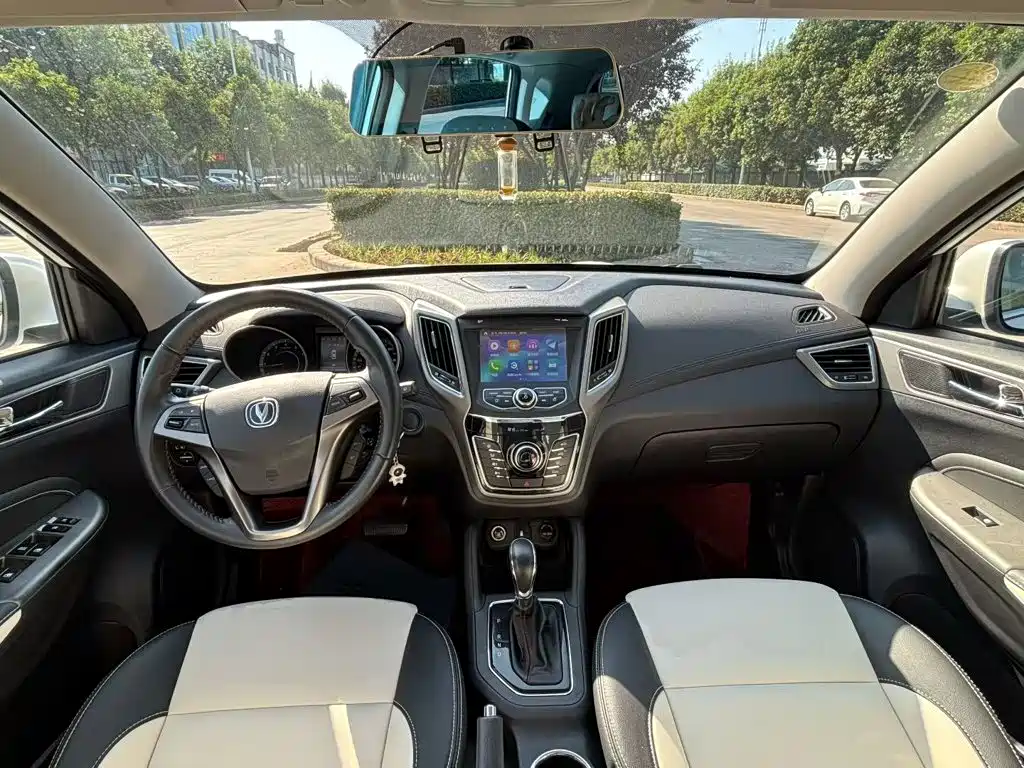 Changan CS35 — миниатюра 10