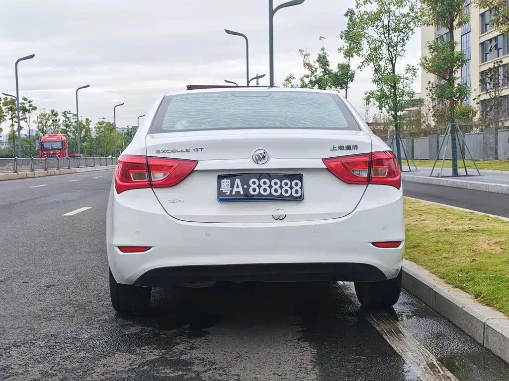 Buick Excelle — миниатюра 12